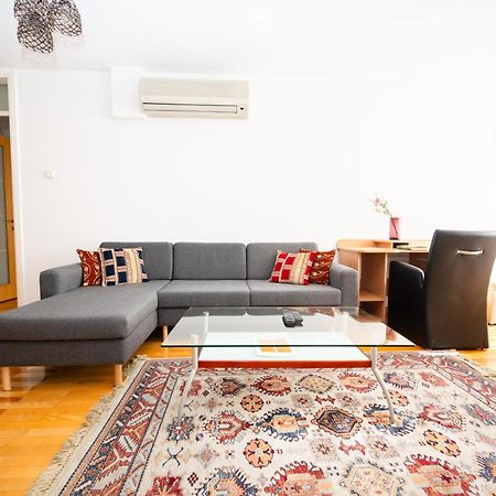 Modern 2Bdr Apartment In The Center- Free Parking SJJ Exterior photo